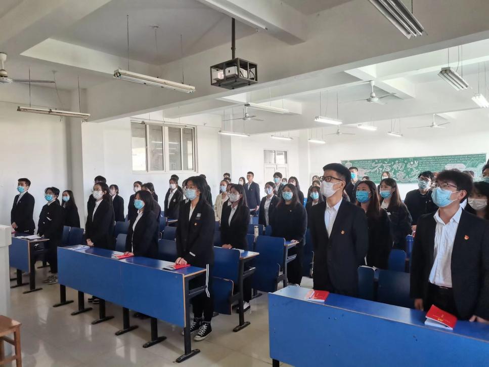 2c45cda83d74890b2a4071658330709